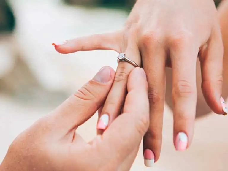 Những lưu ý khi đeo nhẫn kim cương nữ bạn cần ghi nhớ